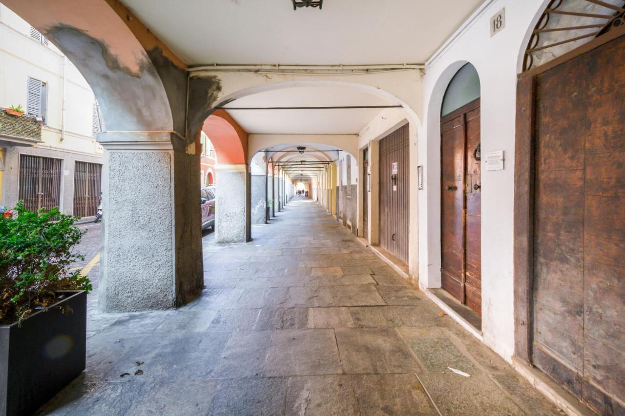 Parma Portici Antichi Monolocale A 5 Min Dal Duomo Exterior foto